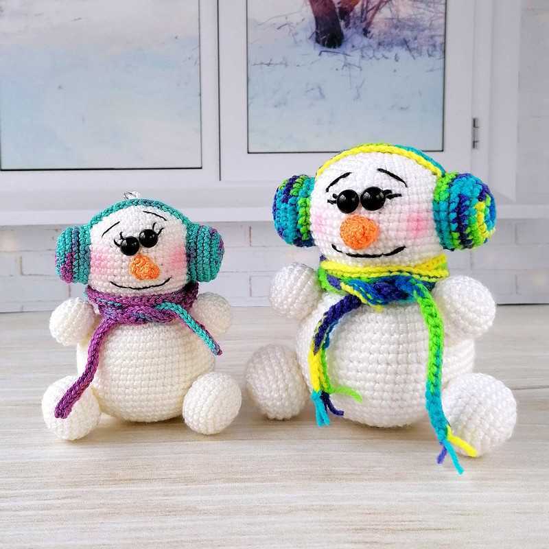 вязанный снеговик крючком схема амигуруми